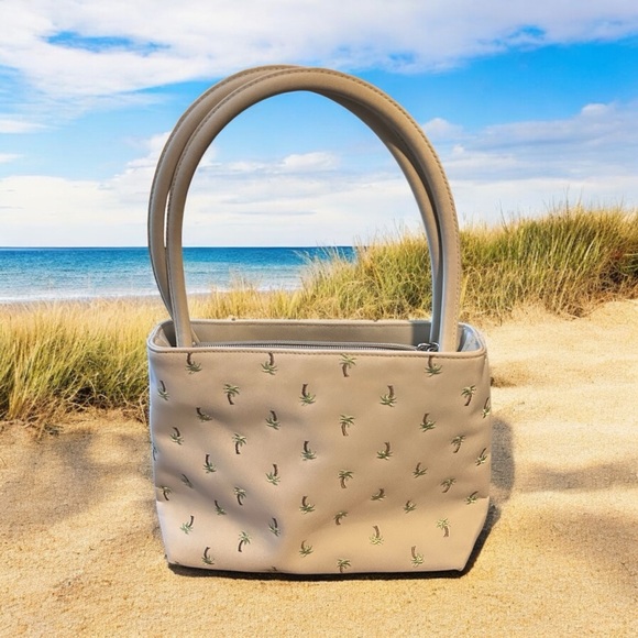 Sunny Hawaii Small Nylon Tote Palm Trees - Picture 2 of 5